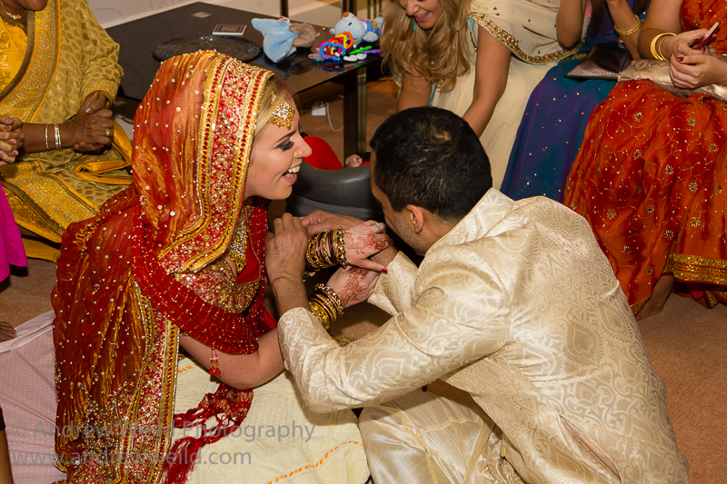 Kelvingrove Hindu Mandir wedding photography games